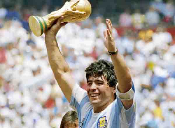 Diego Maradona (Argentina)